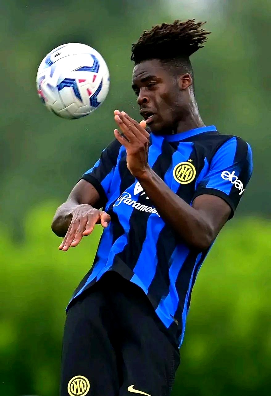 国际米兰遭遇两连败,主帅深陷危机 国际米兰遭遇两连败,主帅深陷危机