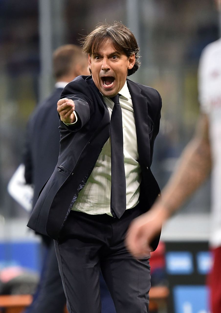 国际米兰遭遇两连败,主帅深陷危机 国际米兰遭遇两连败,主帅深陷危机