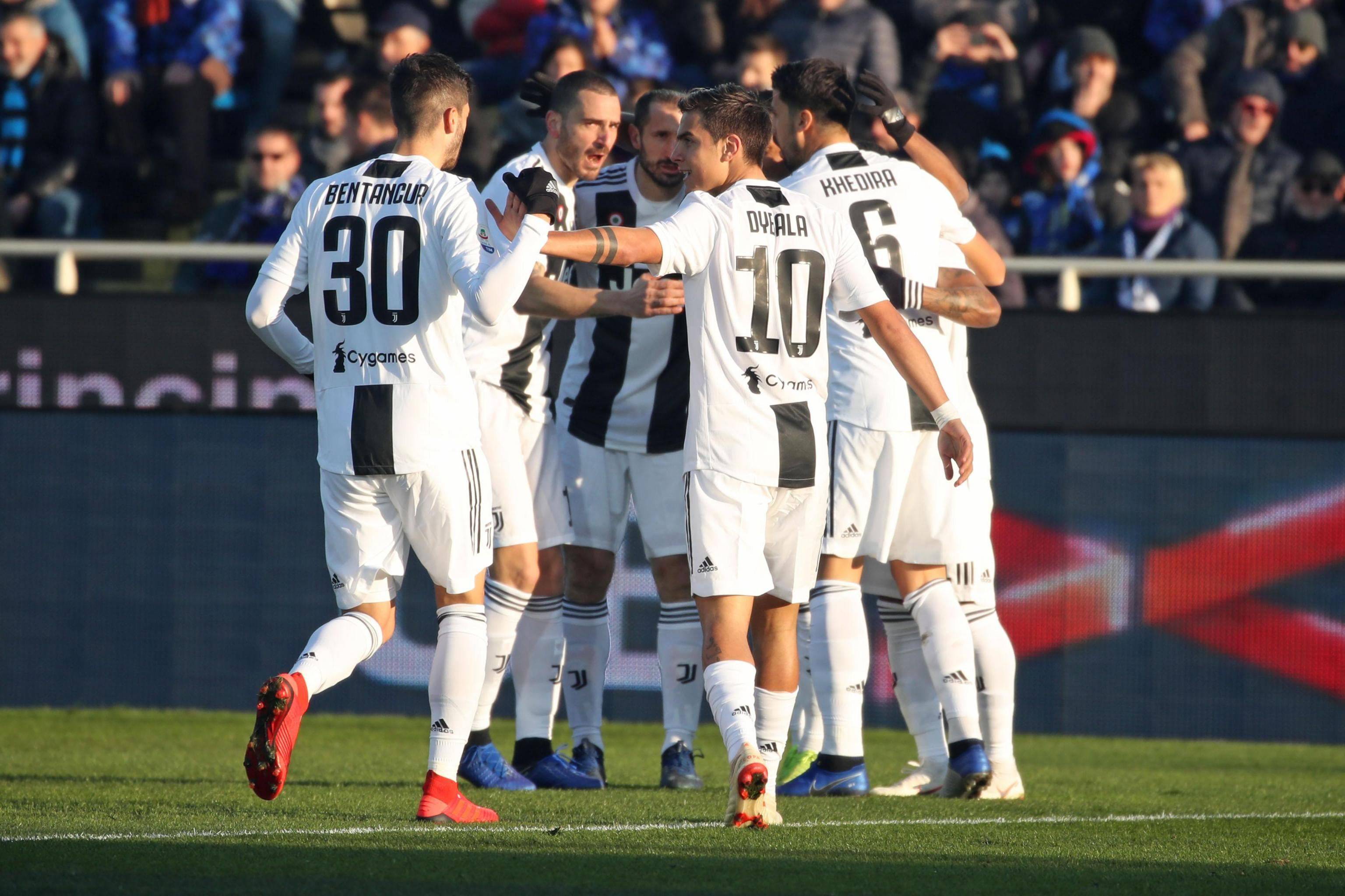 包含尤文图斯迎来连胜，米兰德比将决定榜首位置的词条