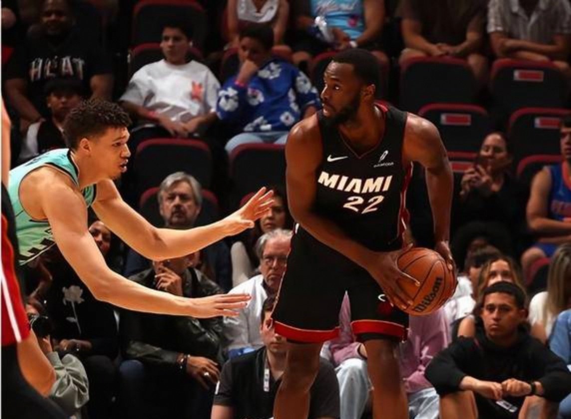 熊猫体育中国App-热火队绝杀马刺队，挽回颜面