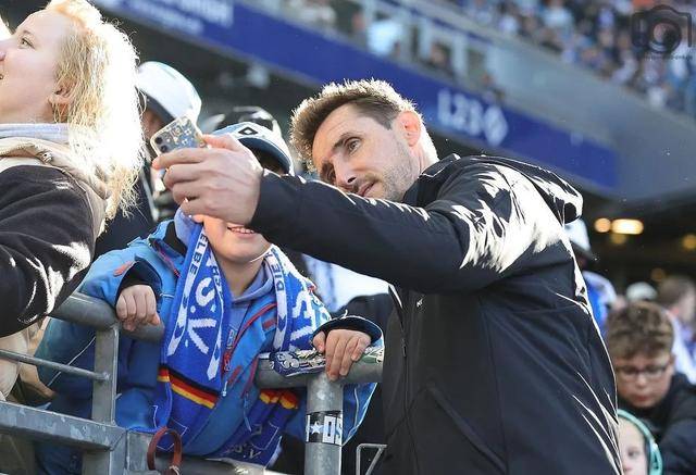 帕德博恩在主场战平拜仁慕尼黑,表现坚挺的简单介绍 帕德博恩在主场战平拜仁慕尼黑,表现坚挺的简单介绍