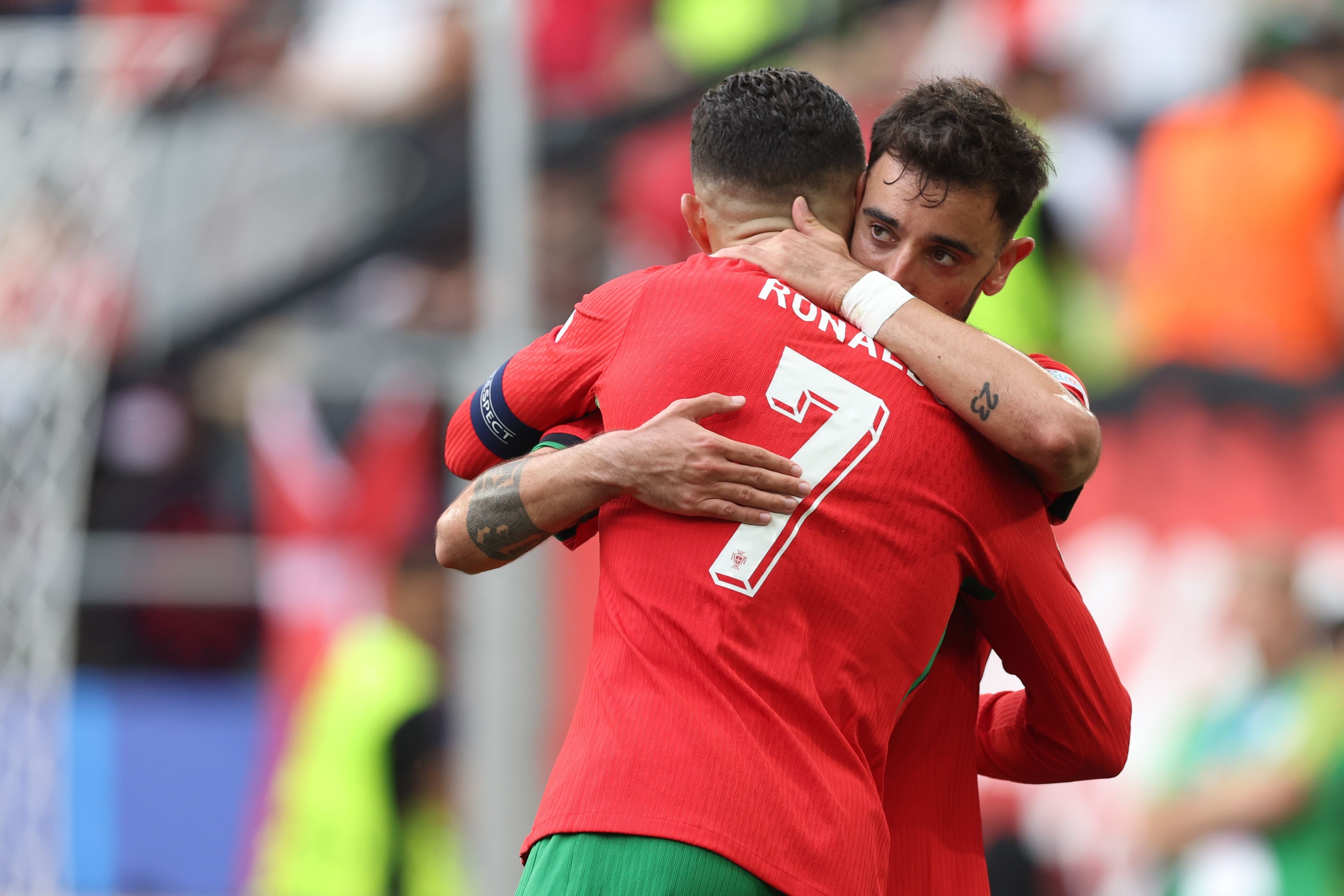 德国队翻盘葡萄牙队，张继科统治全场的简单介绍